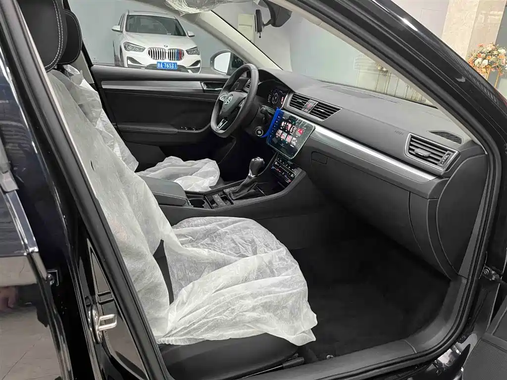 Škoda Superb 2024 TSI280 DSG Premium Edition фото 13