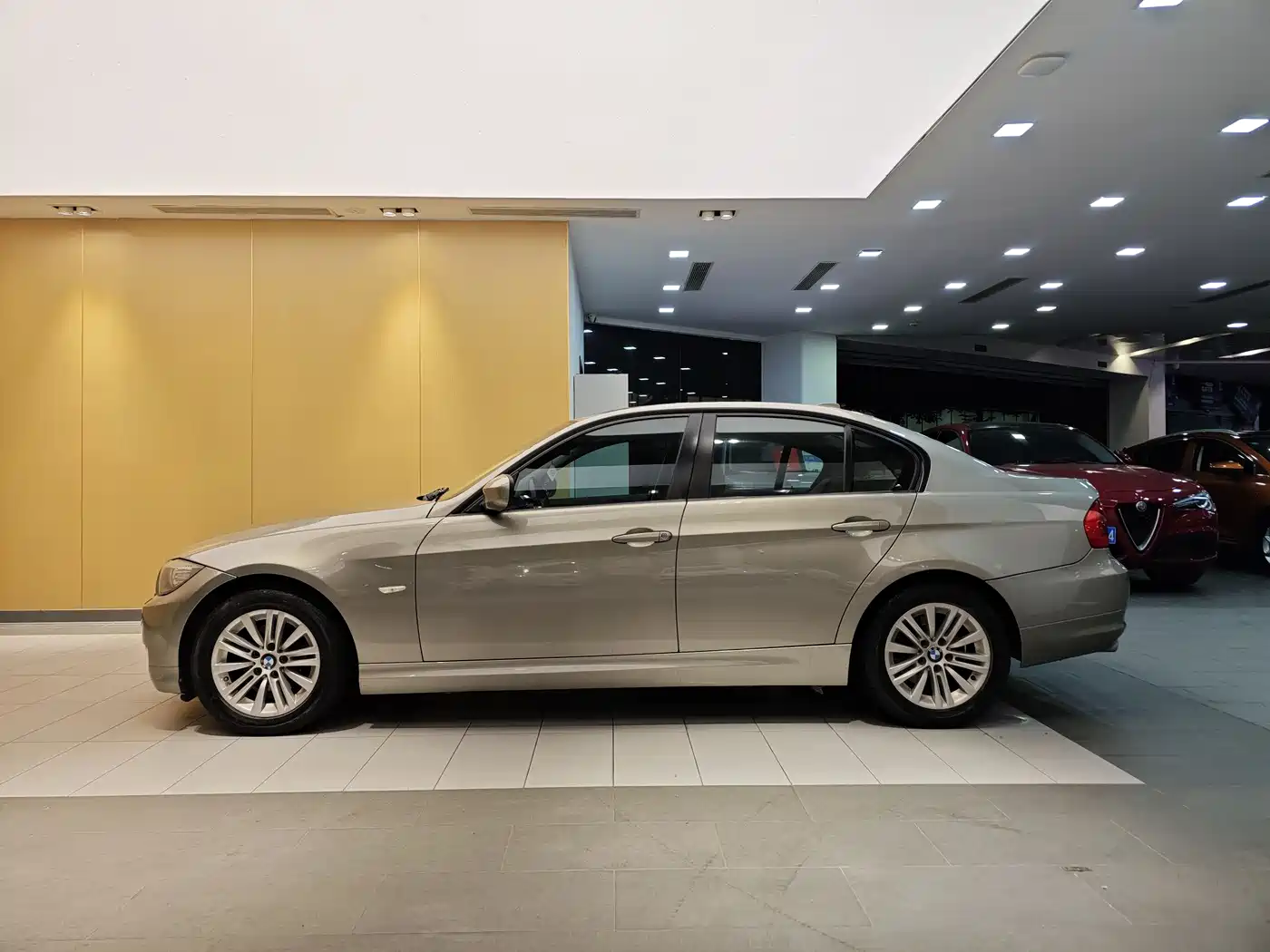BMW 3 Series 2011 320i Fashion фото 6