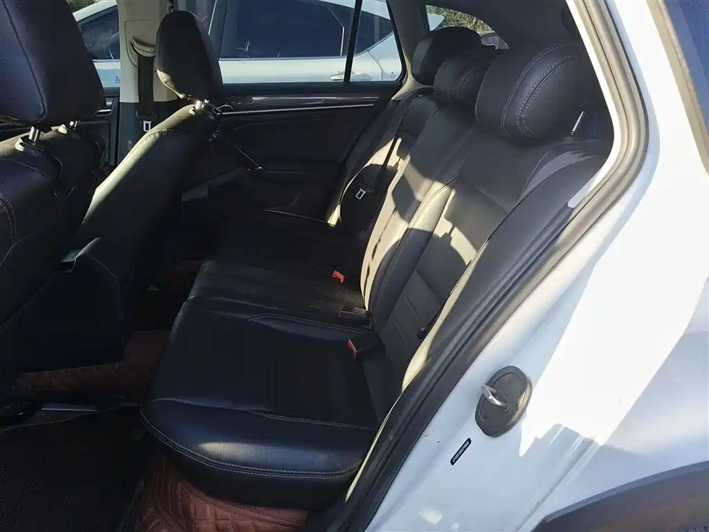 Volkswagen C-TREK 2020 1.5L Automatic Comfort Edition фото 17