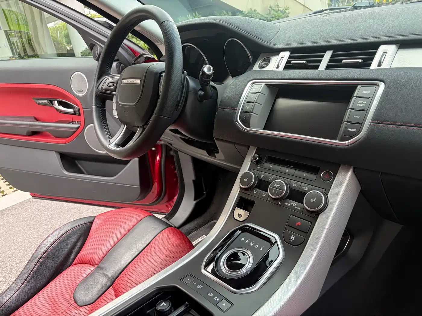 Land Rover Range Rover Evoque (Import) 2013 2013 2.0T 5-door Premium Edition