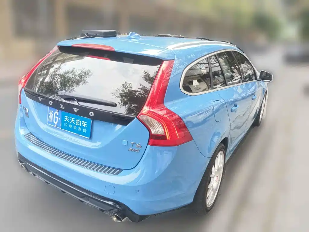 Volvo V60 2014 2015 T6 AWD R-Design