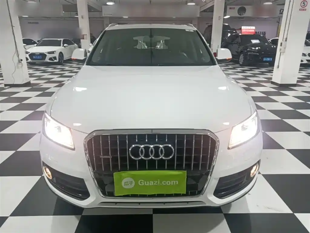 Audi Q5 2015 40 TFSI Technology фото 3