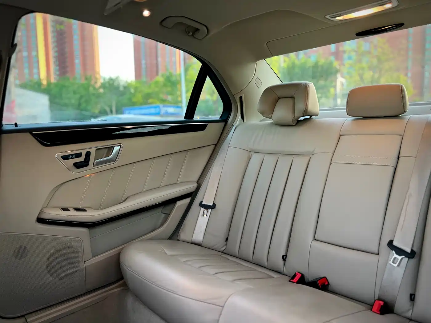 Mercedes-Benz E-Class 2011 E 300 L Elegance фото 33