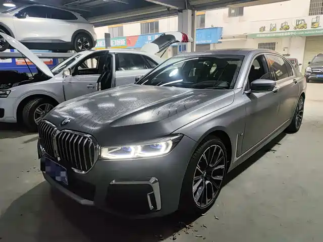 BMW 7 SERIES