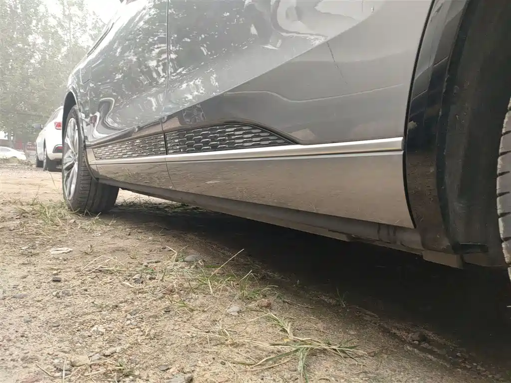 Hongqi E-HS9 2022 690km Qi Xiang Edition (6-seater) фото 18