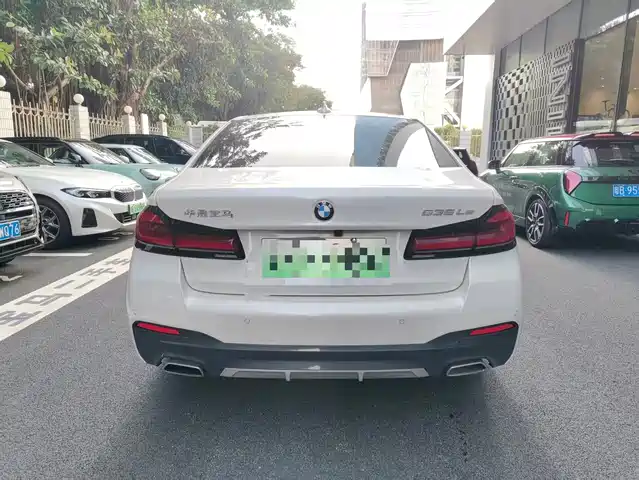 BMW 5 Series New Energy 2022 535Le Pioneer M Sport Package — фото 4