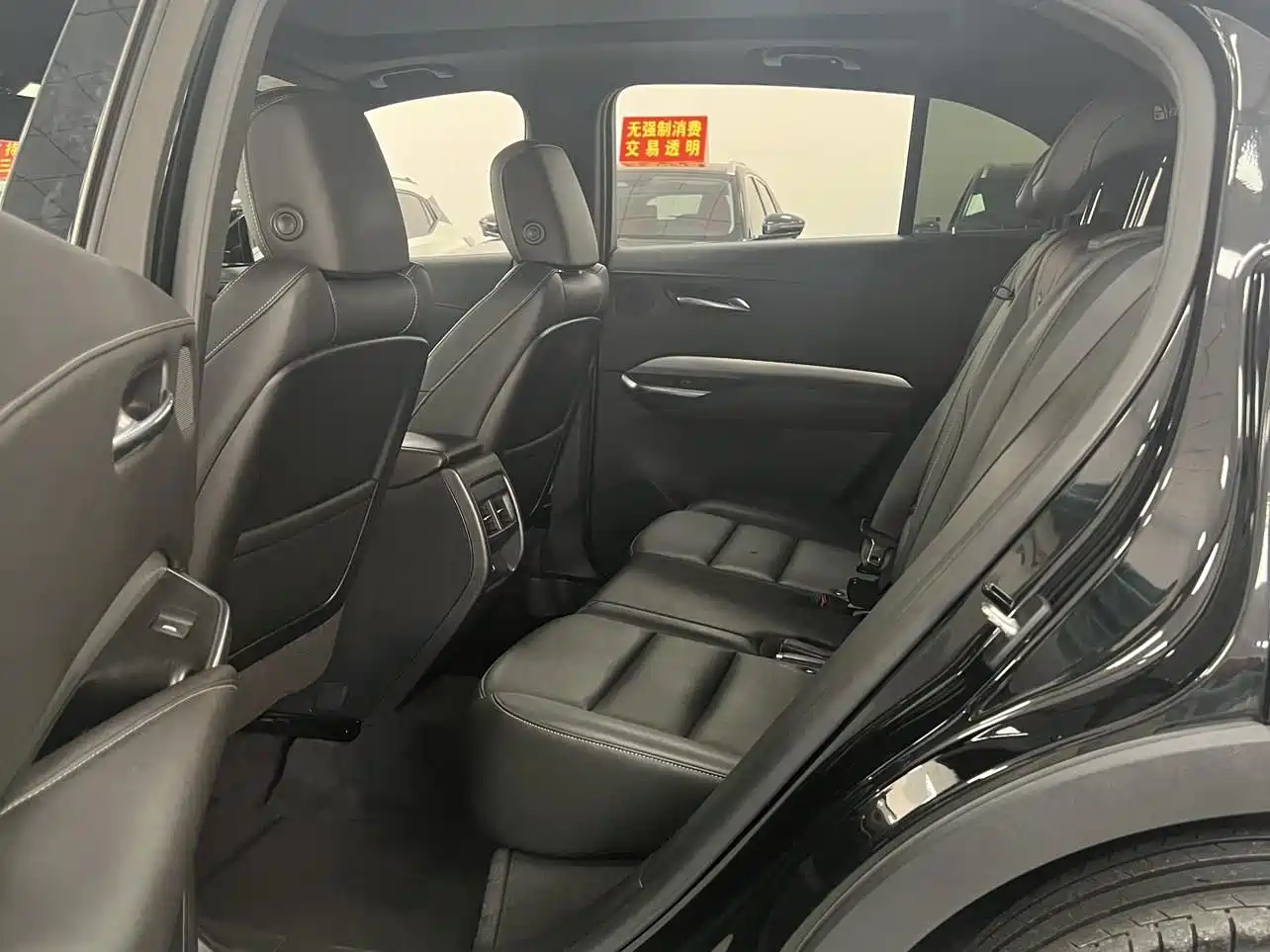 Cadillac XT4 2021 28T FWD Premium Edition фото 28
