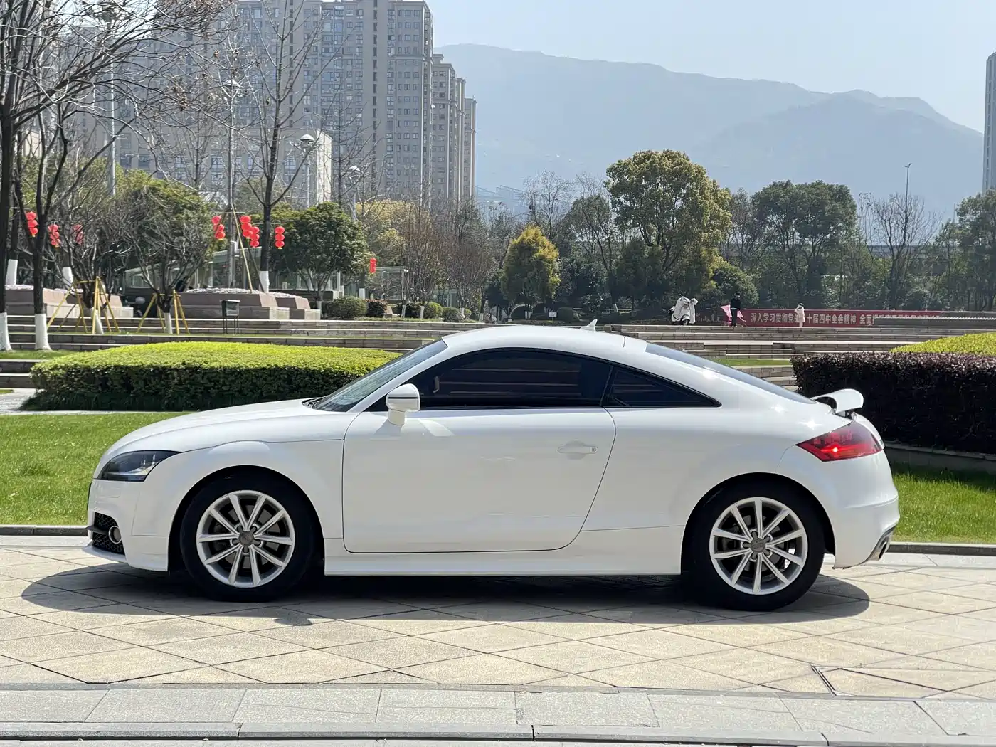 Audi TT 2014 TT Coupe 45 TFSI Premium Edition фото 4