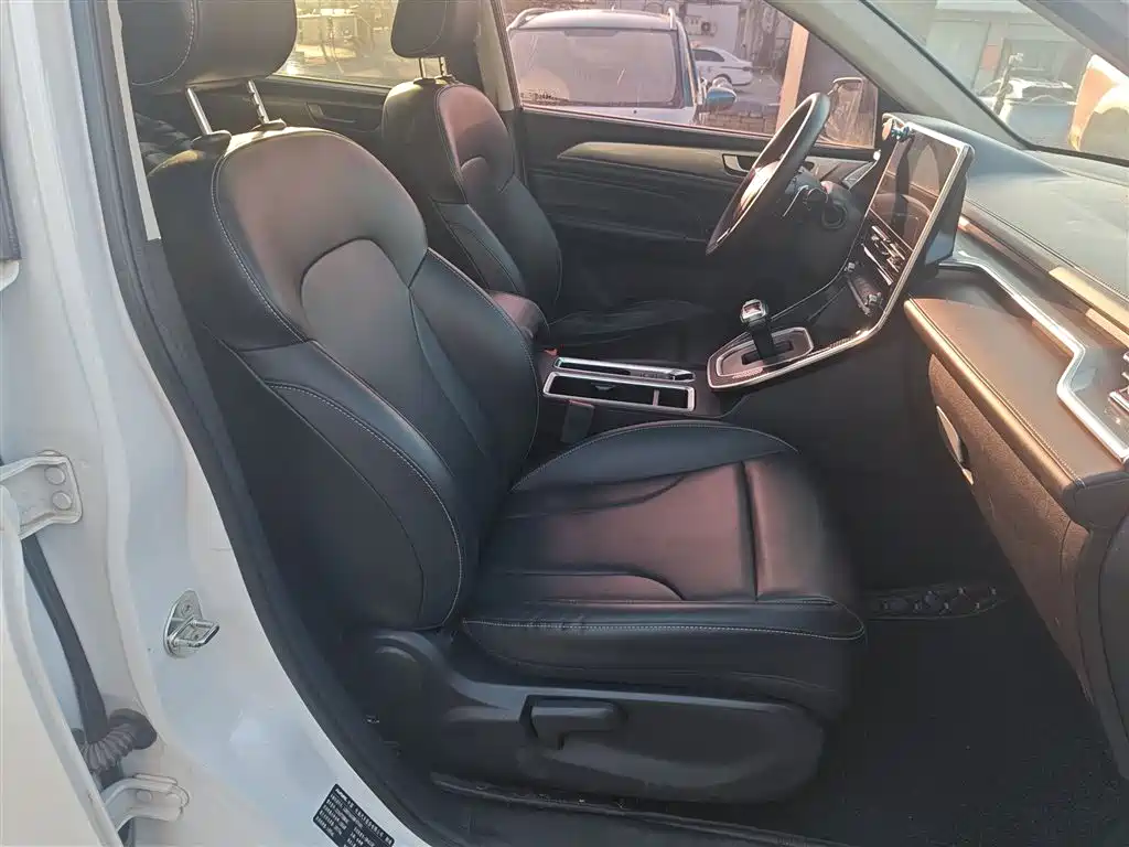 Haval M6 2021 PLUS 1.5T DCT Luxury Smart Connect фото 16