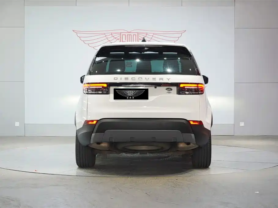 Land Rover Discovery 2017 3.0 SC V6 SE фото 6