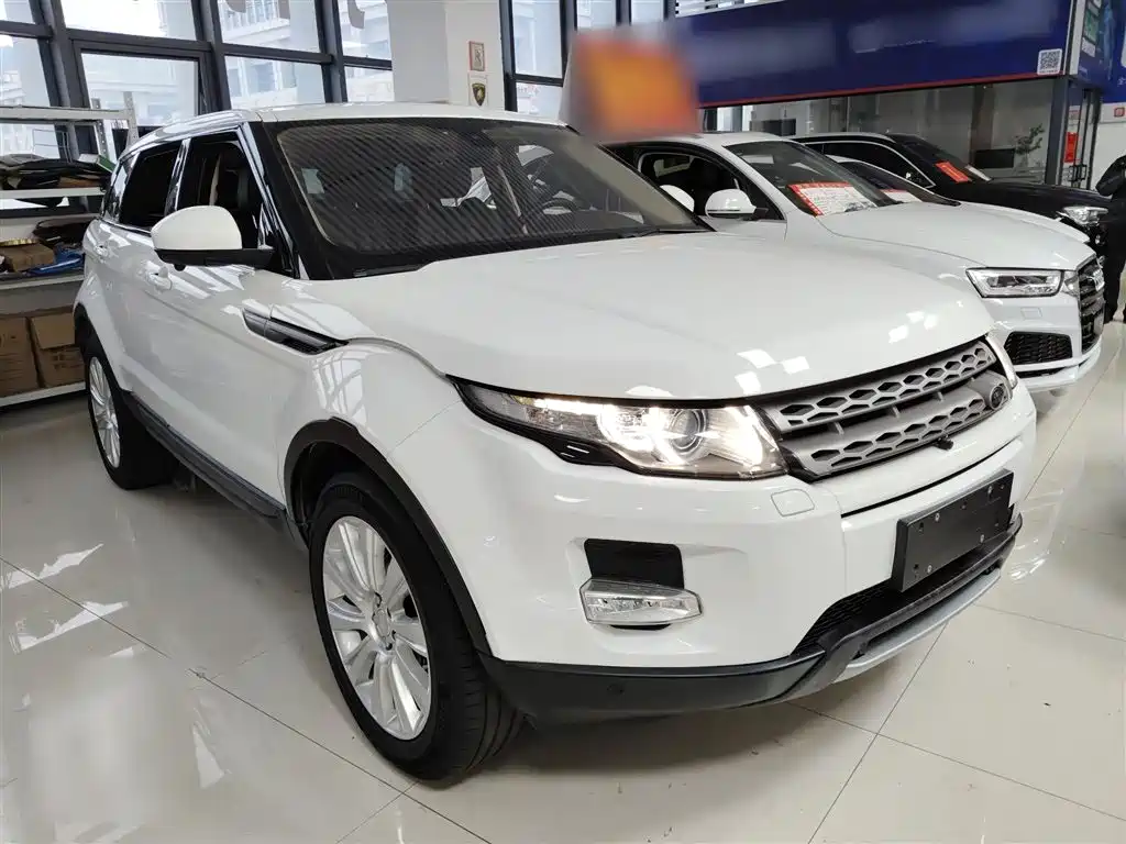 Land Rover Range Rover Evoque 2015 2.0T 5-Door Intelligent Edition фото 20