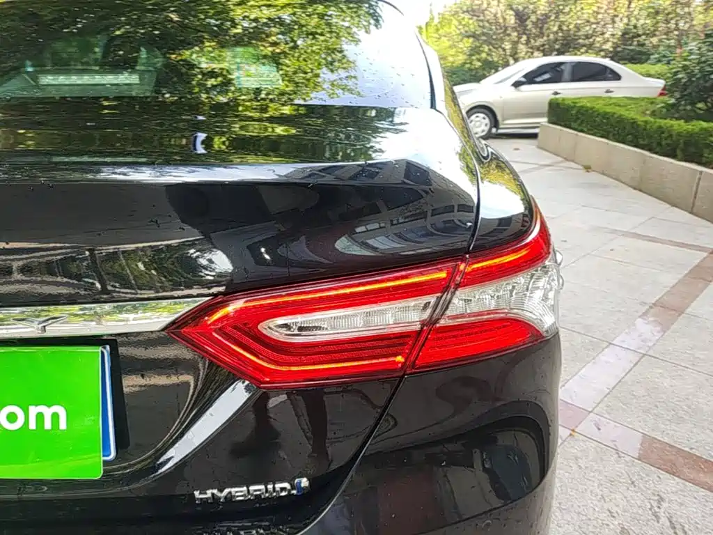 Toyota Camry 2023 2021 Hybrid 2.5HG Luxury Edition