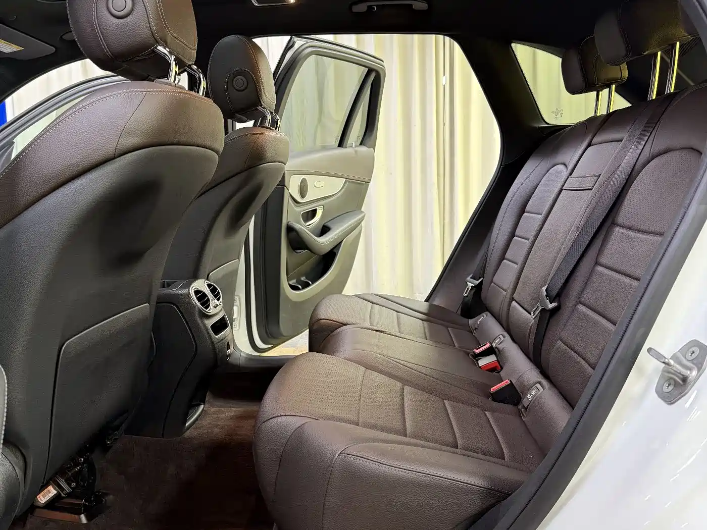 Mercedes-Benz GLC 2020 Facelift GLC 260 L 4MATIC Dynamic фото 27
