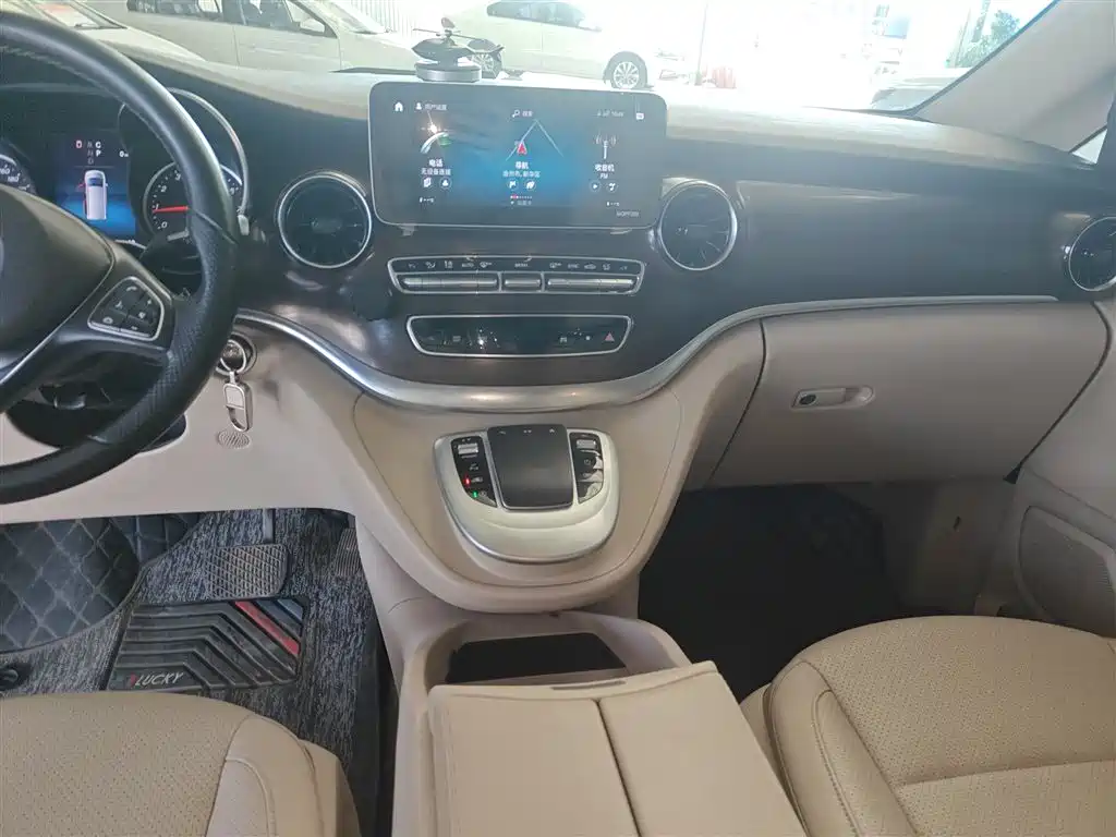 Mercedes-Benz V-Class 2020 V 260 Navigator Edition фото 5