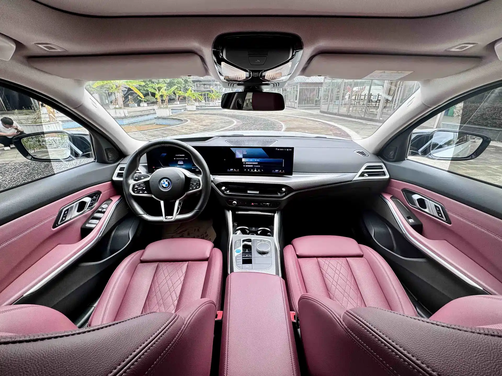 Photo 7 - BMW i3