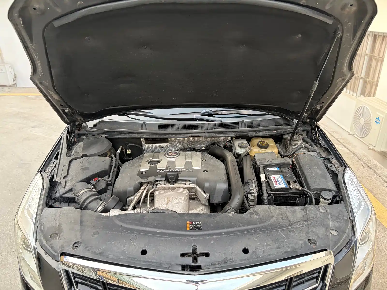 Photo 10 - Cadillac XTS