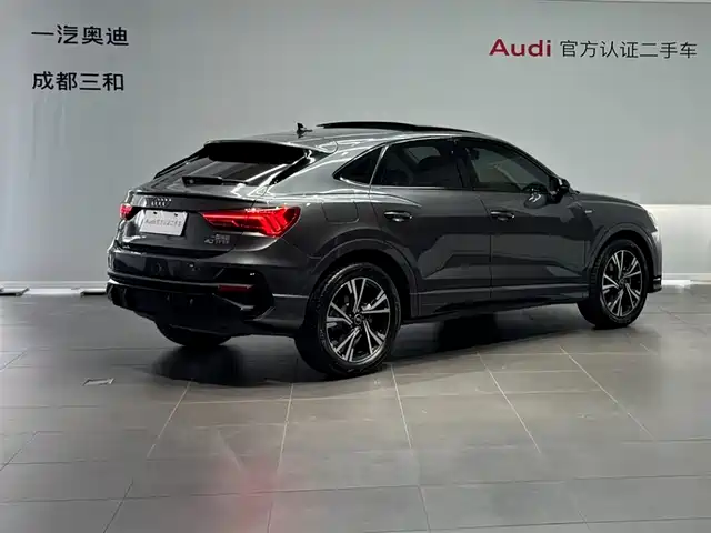 Audi Q3 Sportback 2023 40 TFSI Fashion — фото 4