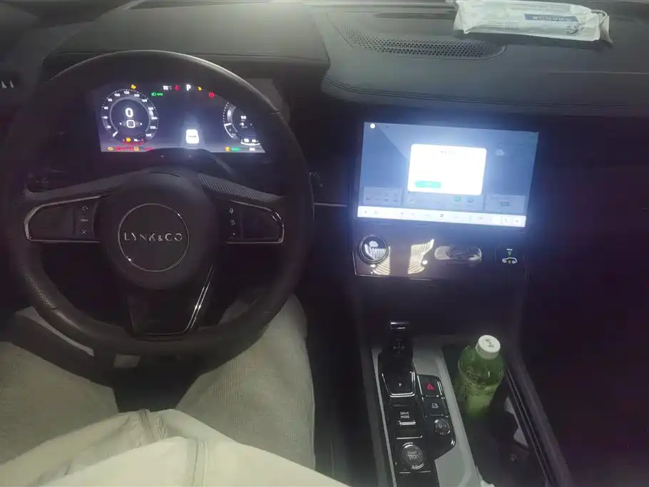 Lynk & Co 09 EM-P 2021 2.0T PHEV Halo 6-seater фото 12