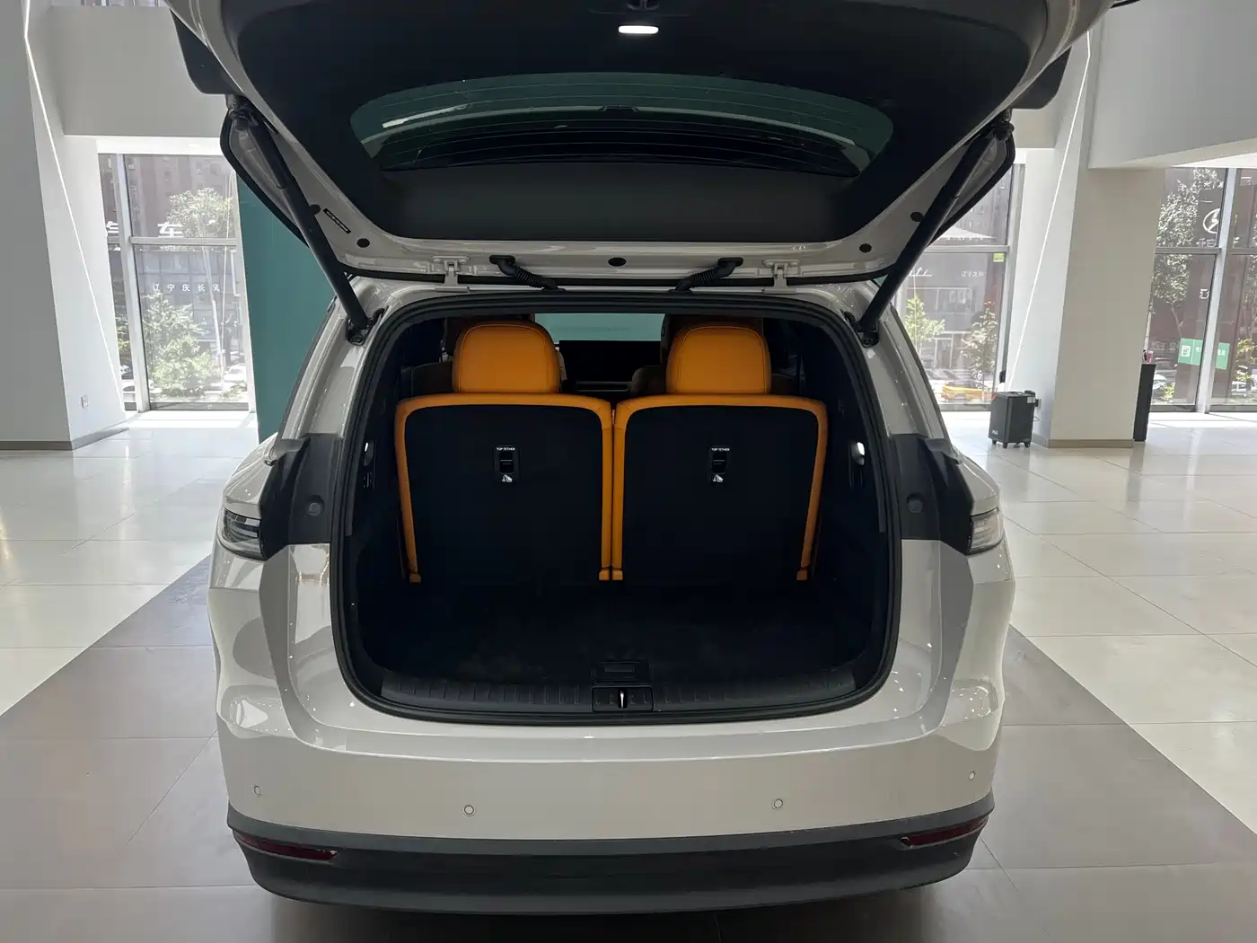 Li Auto Li i8 2025 2025 Standard Edition
