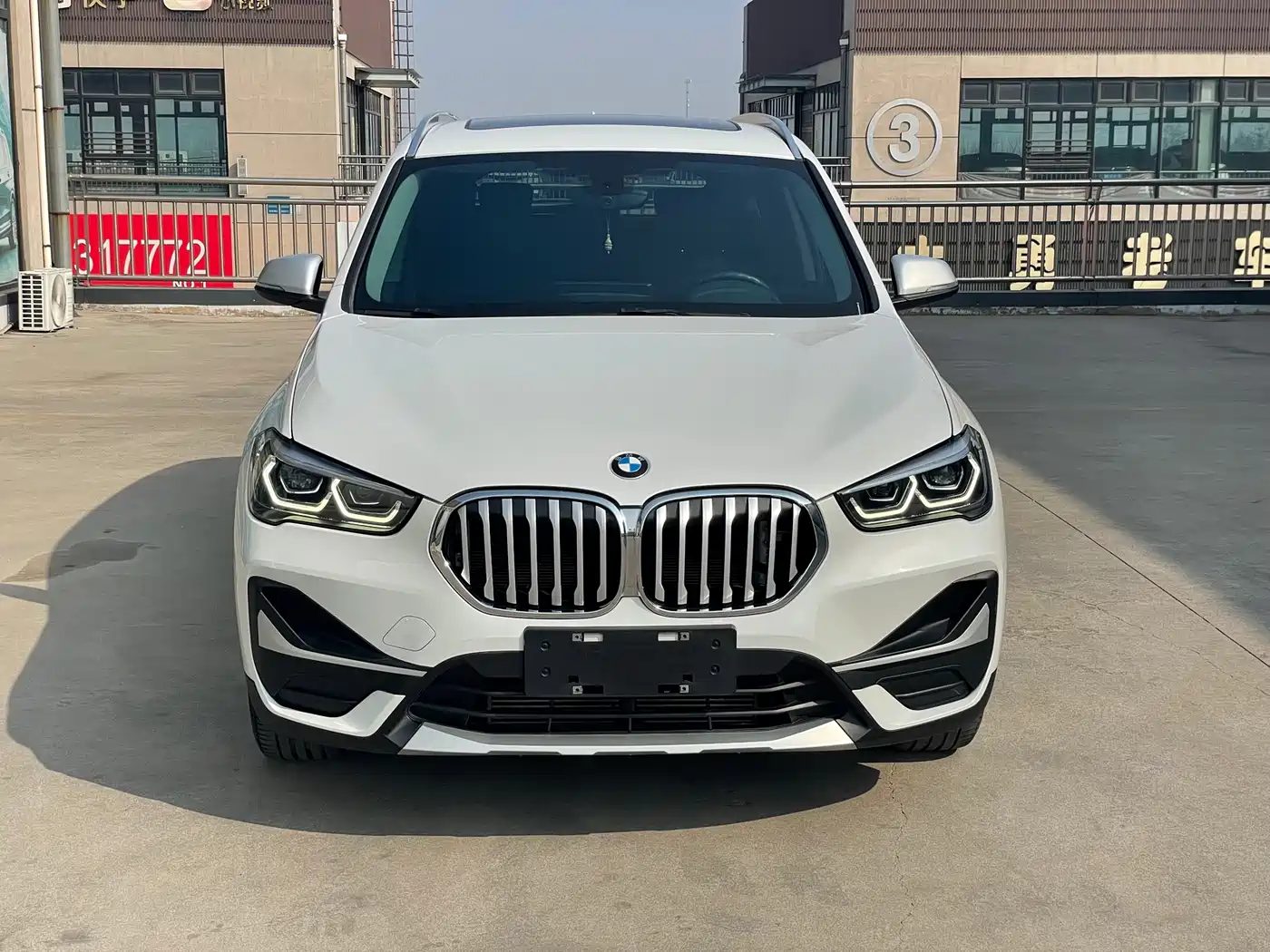 BMW X1 2022 sDrive20Li Fashion фото 2