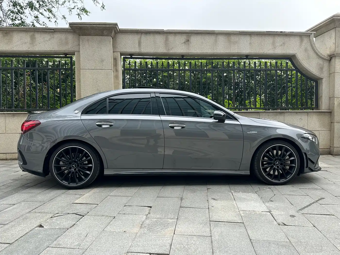 Mercedes-Benz A-Class AMG 2023 Model Year AMG A 35 L 4MATIC фото 16