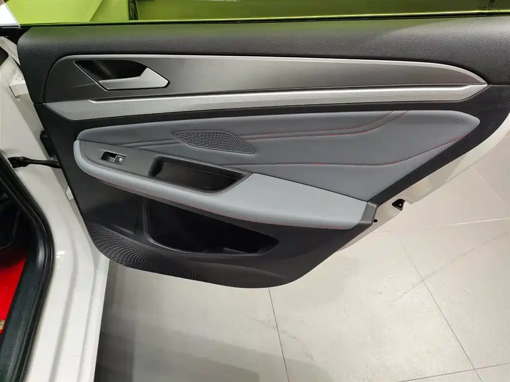 Volkswagen Lamando, миниатюра 17