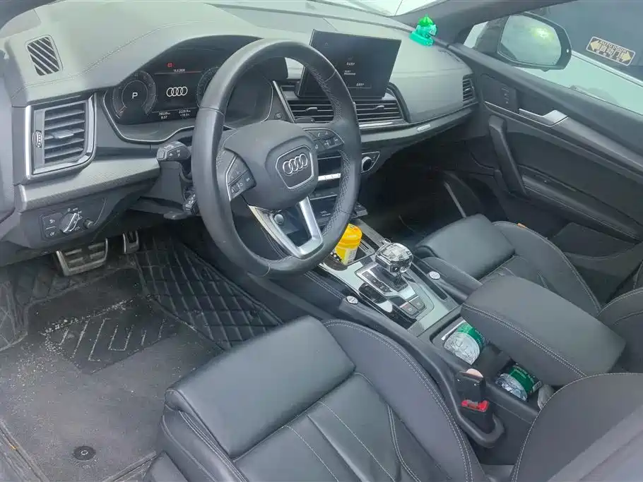 Audi Q5L 2023 40T Luxury Dynamic фото 9