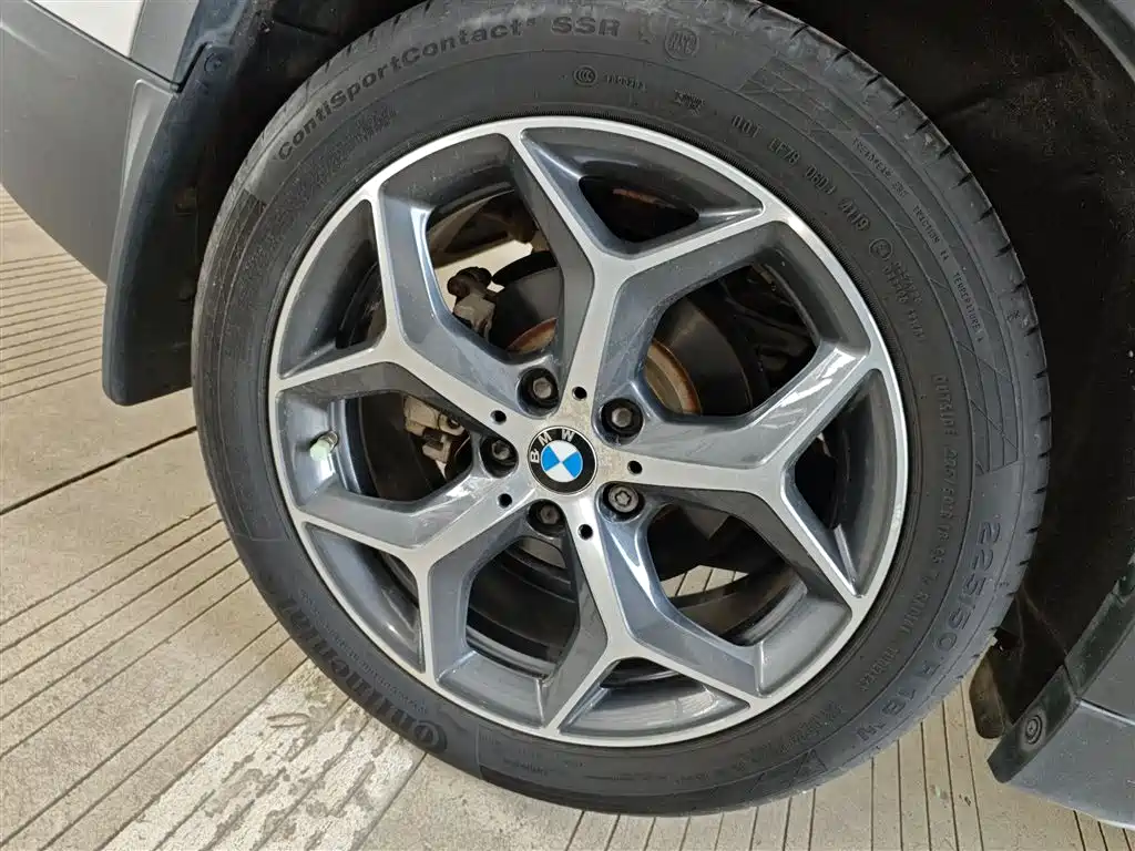 BMW X1 2016 xDrive20Li Luxury Model фото 26