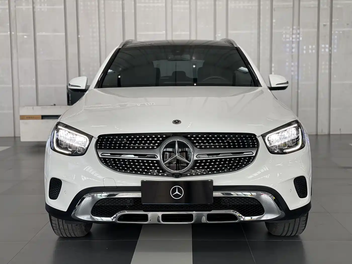 MERCEDES-BENZ GLC