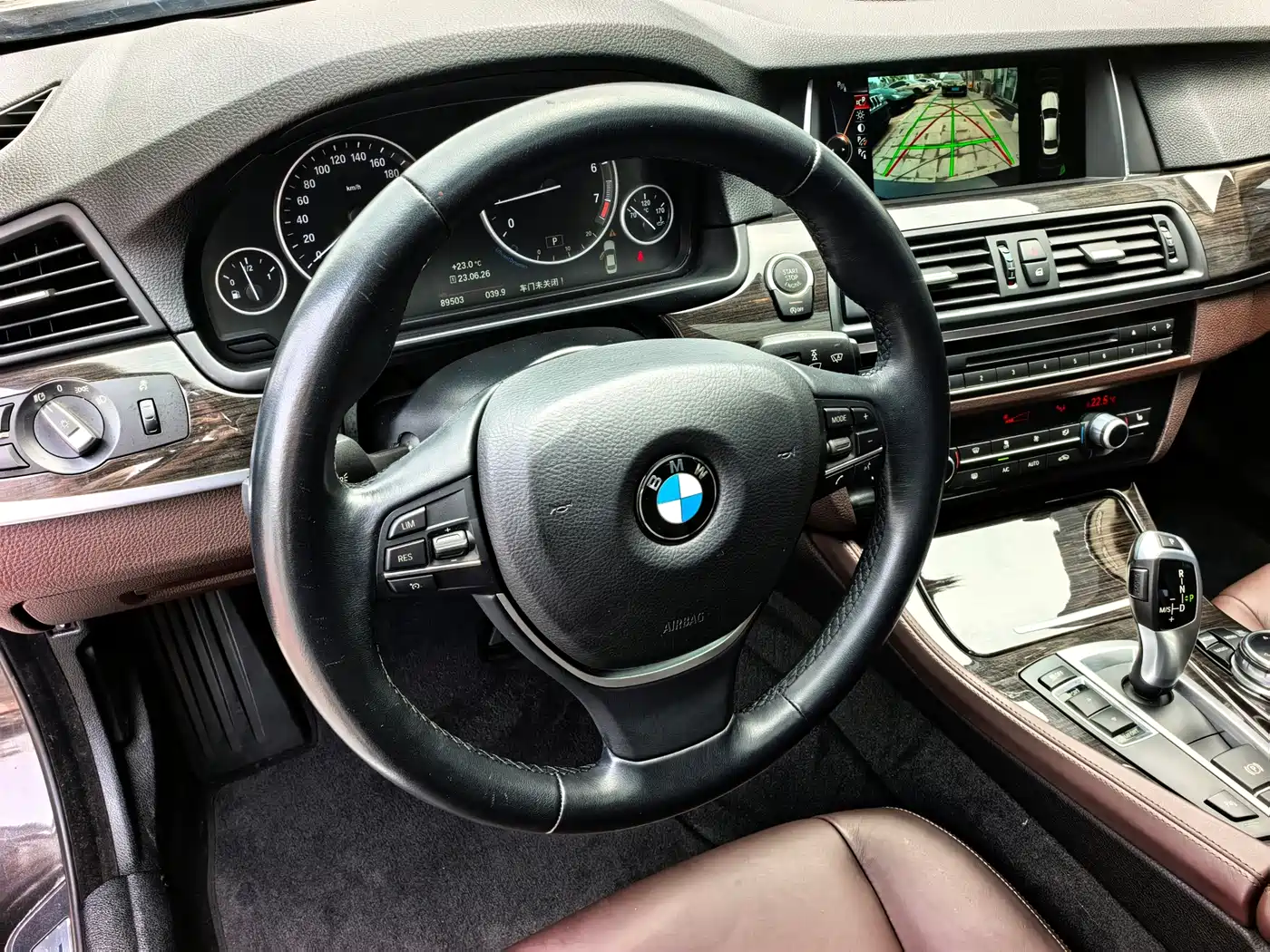 BMW 5 Series 2014 525Li Luxury Design Package фото 14