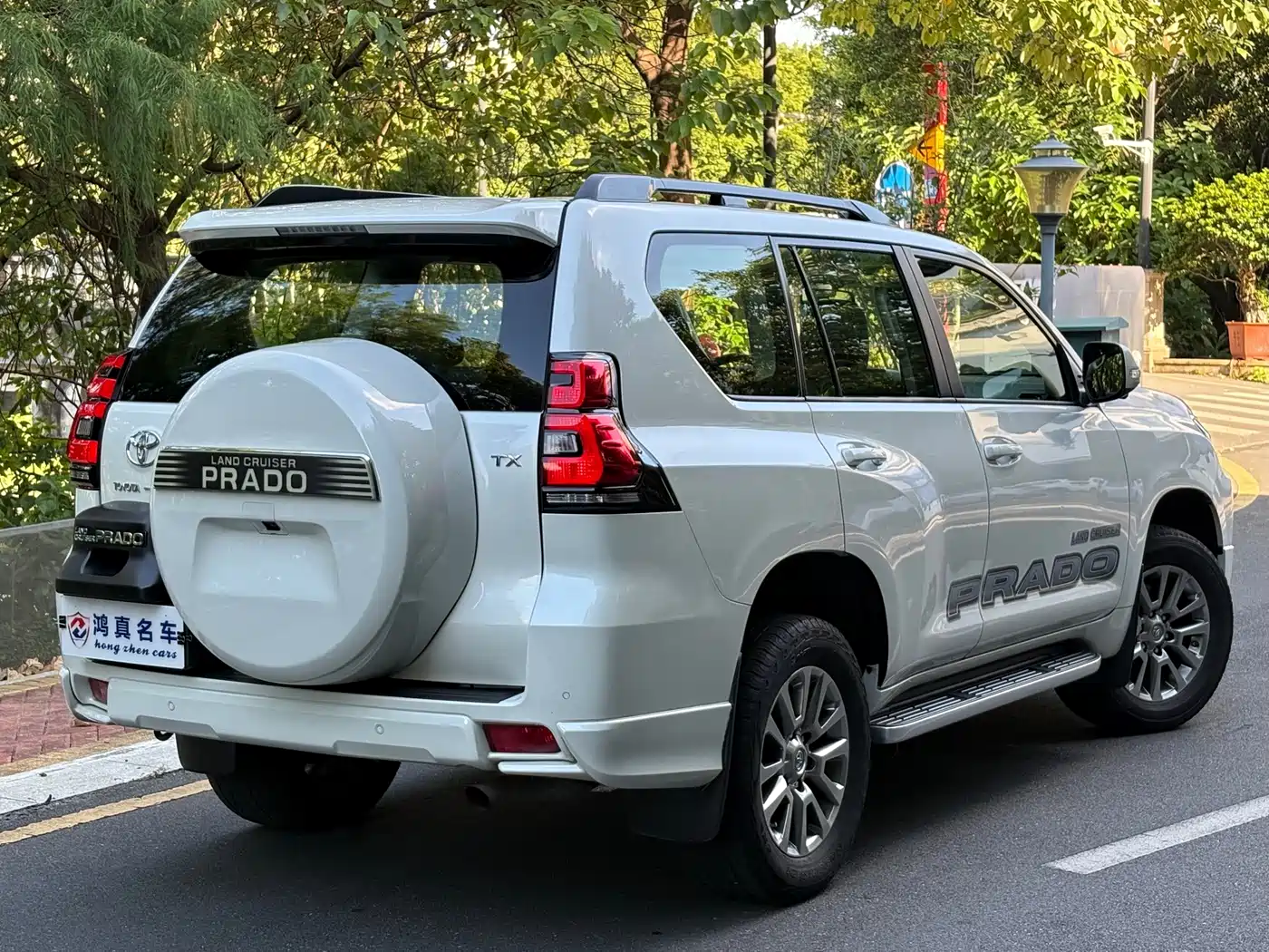 Toyota Prado 2020 2019 3.5L Automatic TX-L Zunxiang Edition with Rear-mounted Spare Tire