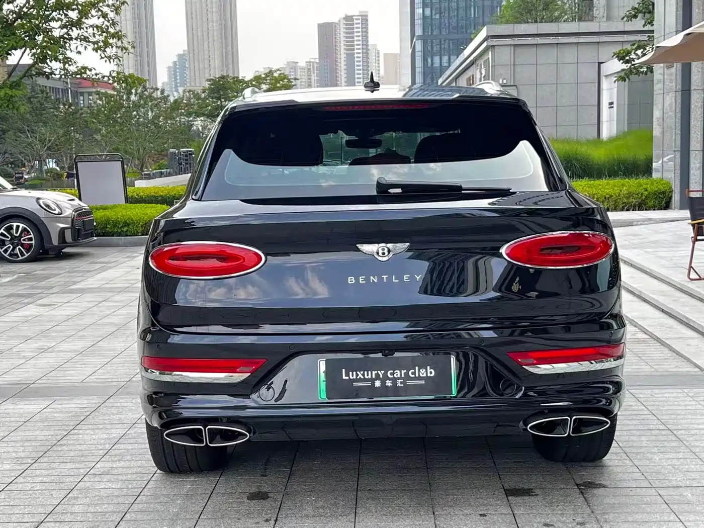 BENTLEY TIMYUE PLUG-IN HYBRID