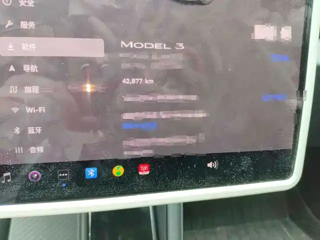Tesla Model 3 2025 Long Range All-Wheel Drive — фото 4