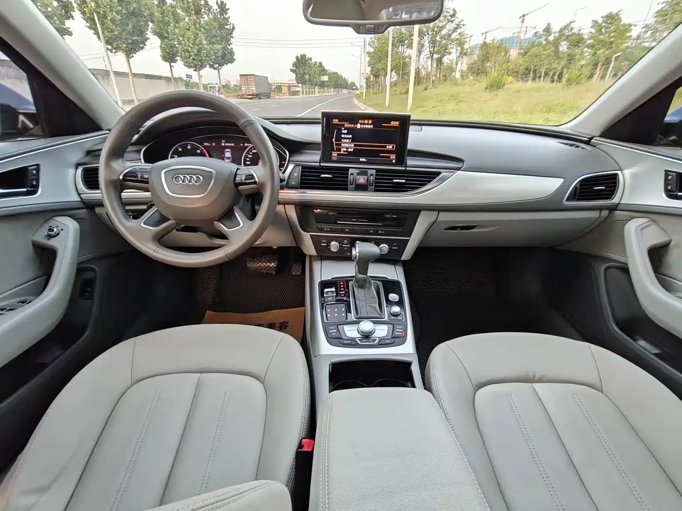 Audi A6L 2012 TFSI Standard фото 12