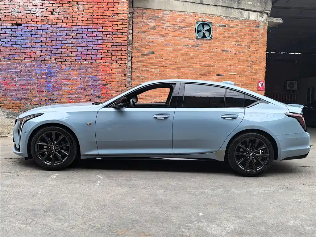Cadillac CT5 2025 Model 28T Track Performance Edition фото 4