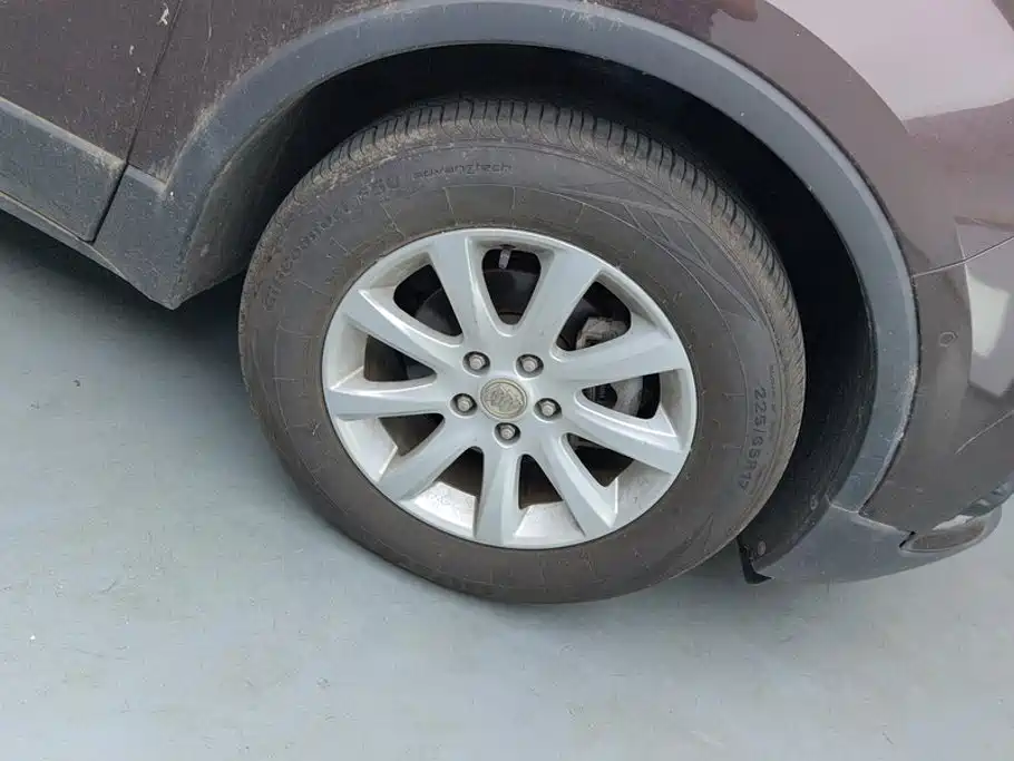 Фото 6 - Buick Envision Plus