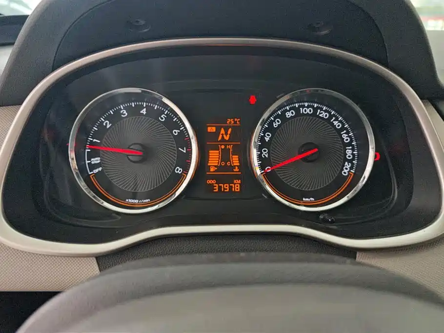 Chevrolet Sail 2018 Sail 3 1.3L AMT Ideal фото 14