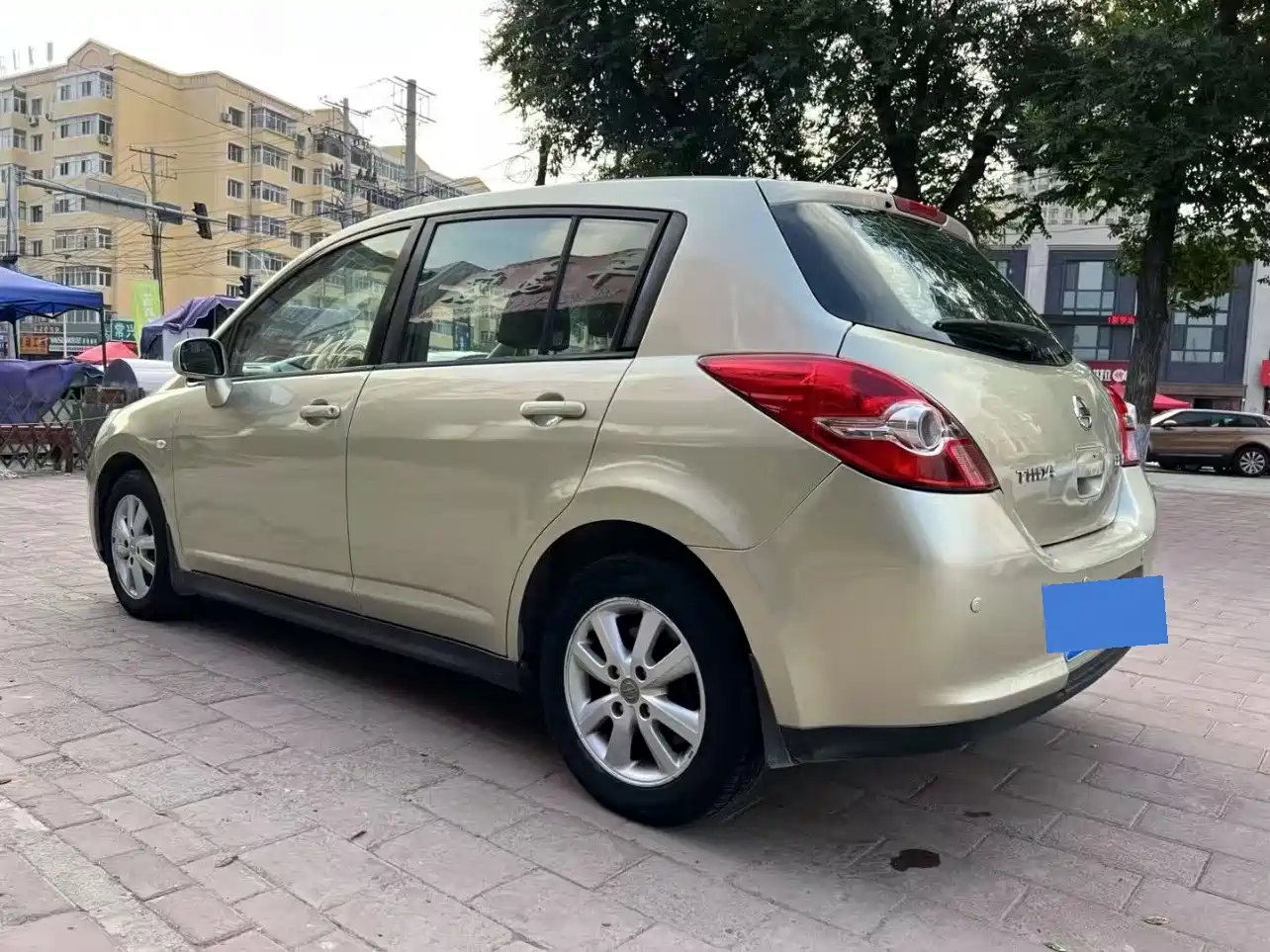 صورة 5 - Nissan Tiida