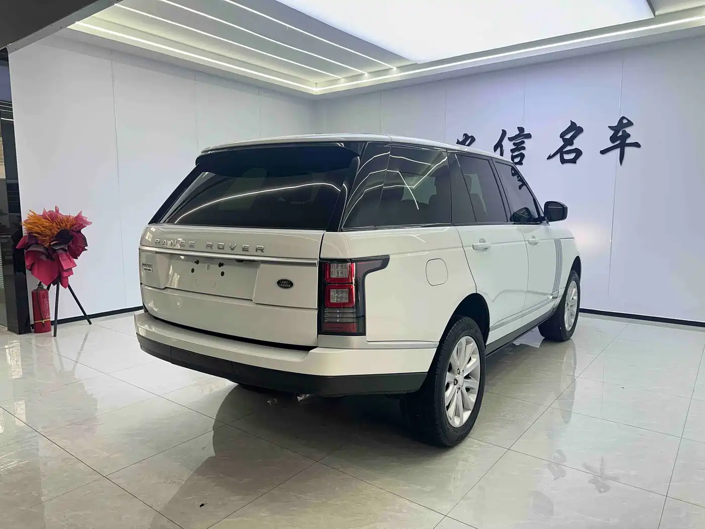 Land Rover Range Rover 2015 3.0 SC V6 Vogue фото 9