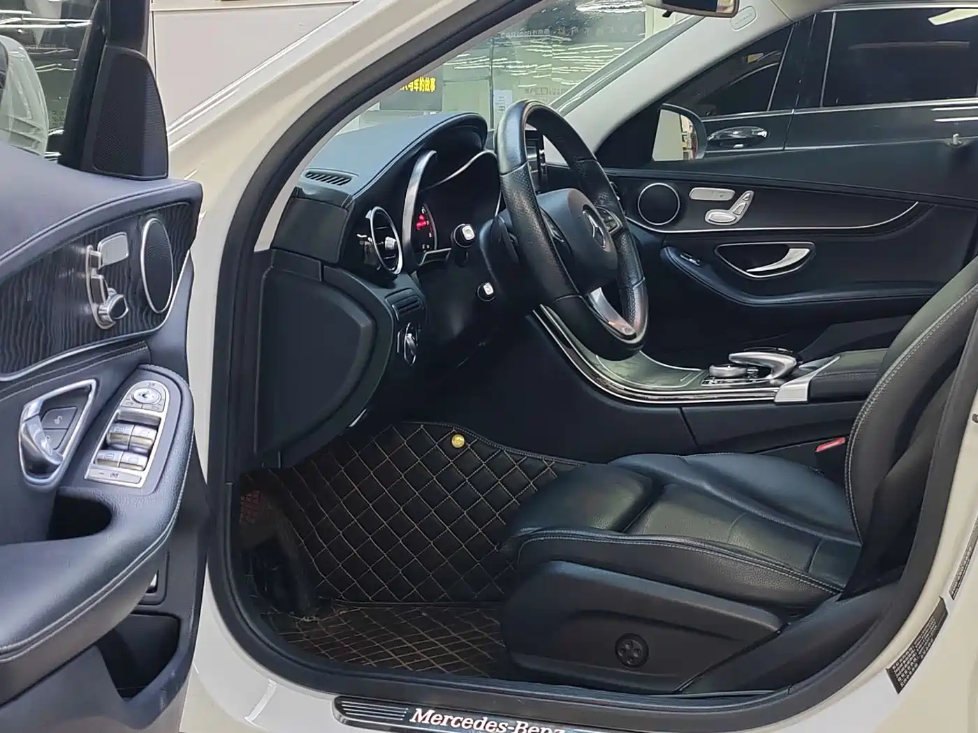 Mercedes-Benz C-Class 2018 C 200 L Sport Edition фото 8