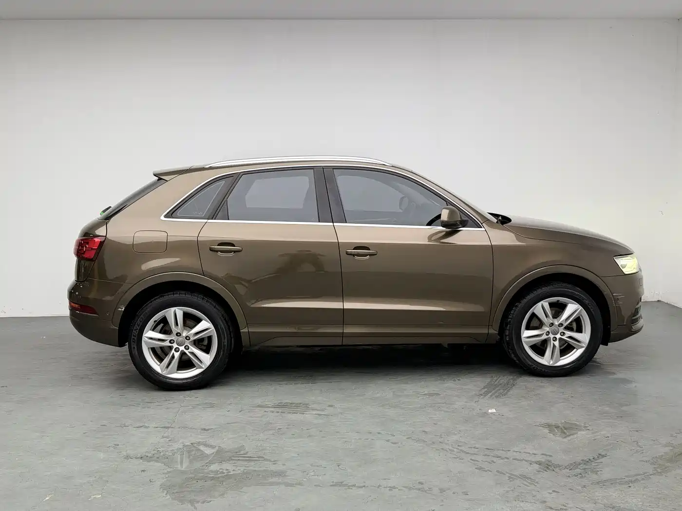 Фото 17 - Audi Q3