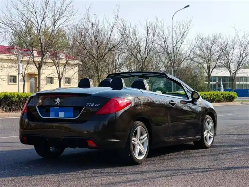 Peugeot 308 (Import) 2009 1.6T CC Automatic Luxury фото 4