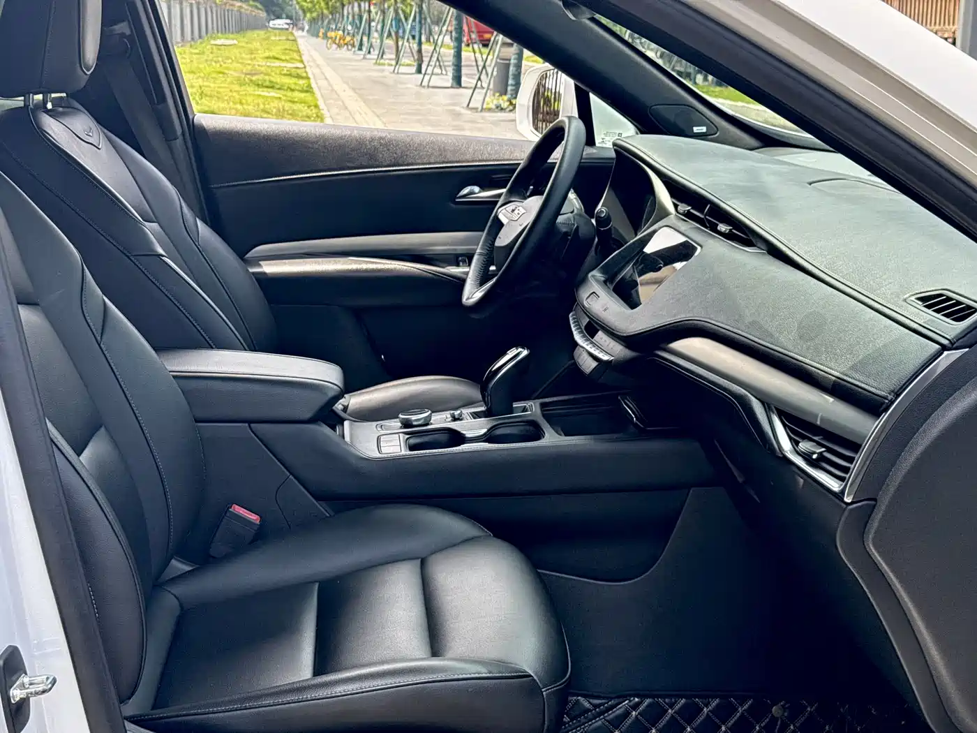 Cadillac XT4 2018 28T FWD Leading Edition фото 11