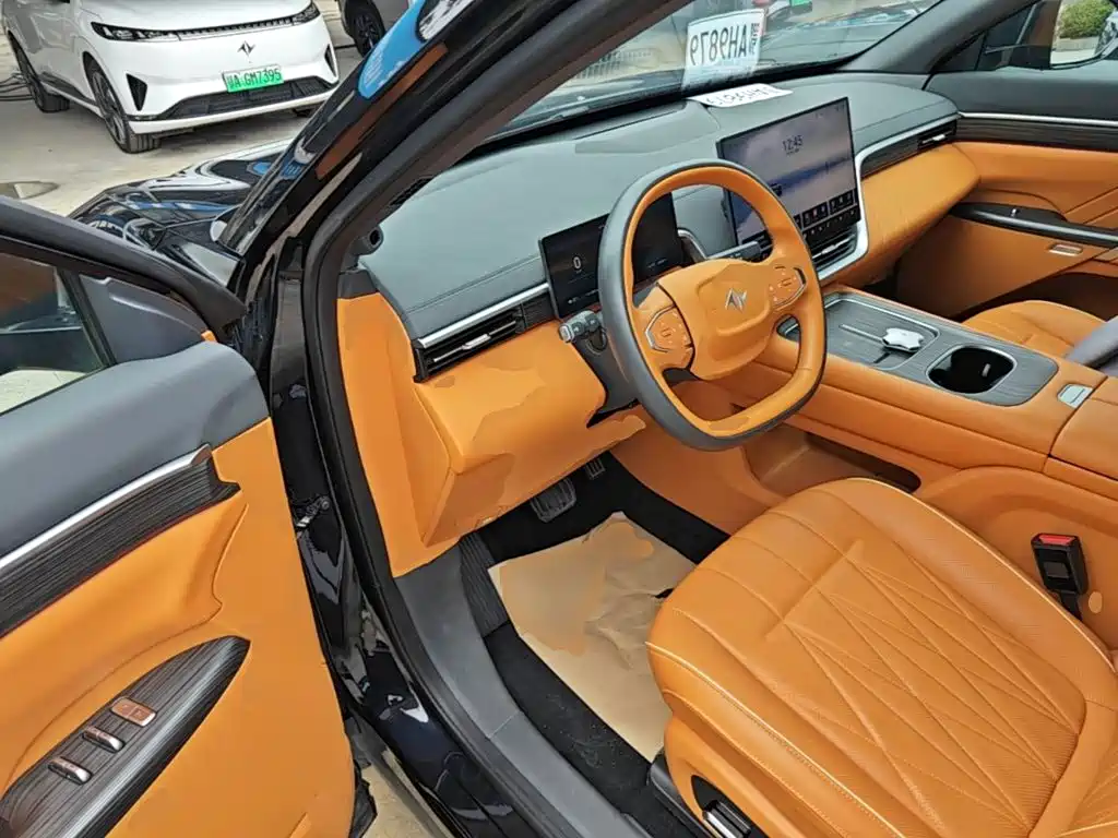 Dongfeng Yipai eπ008 2025 2025 Model 636Ultra Smart Drive Edition 5-Seater