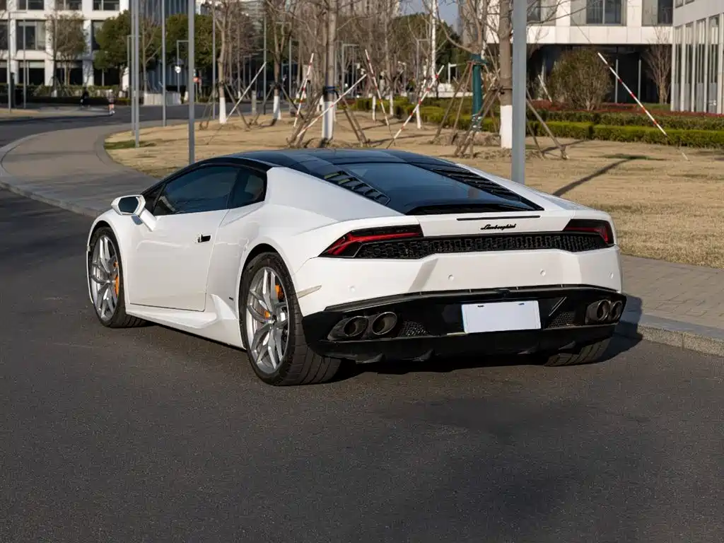 Lamborghini Huracán 2014 LP 610-4 фото 6