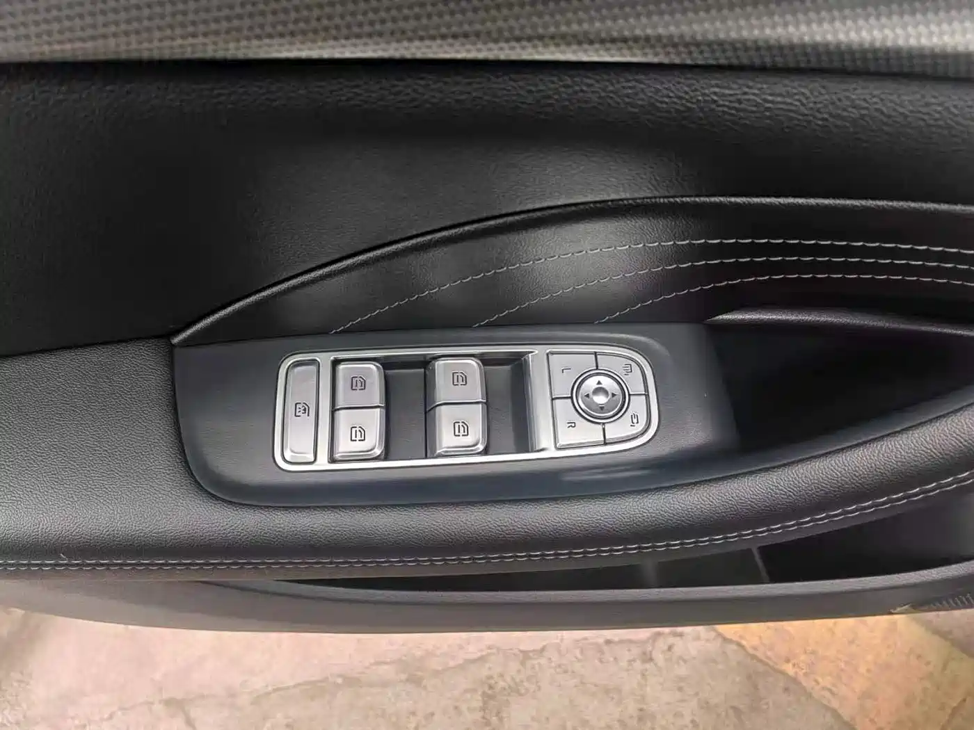 Hongqi H5 2023 1.5T DCT Smart Connect Flag Rhythm фото 7
