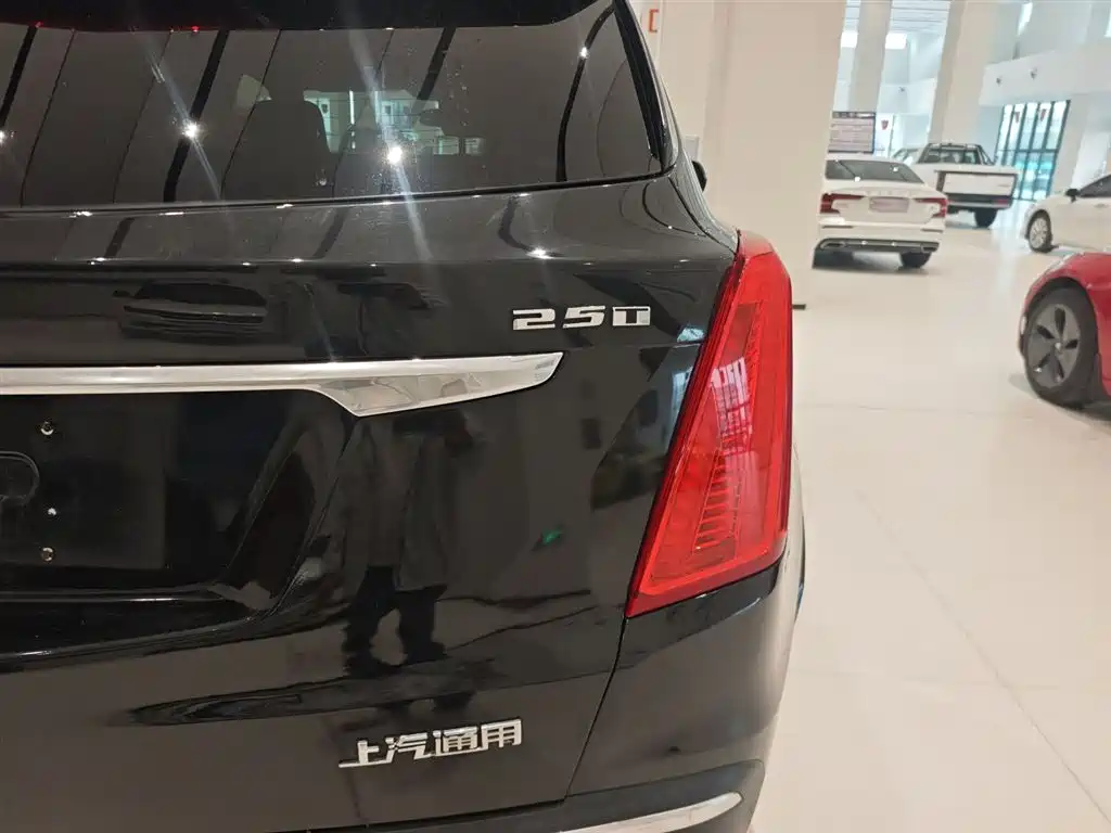 Cadillac XT5 2018 25T Luxury фото 24