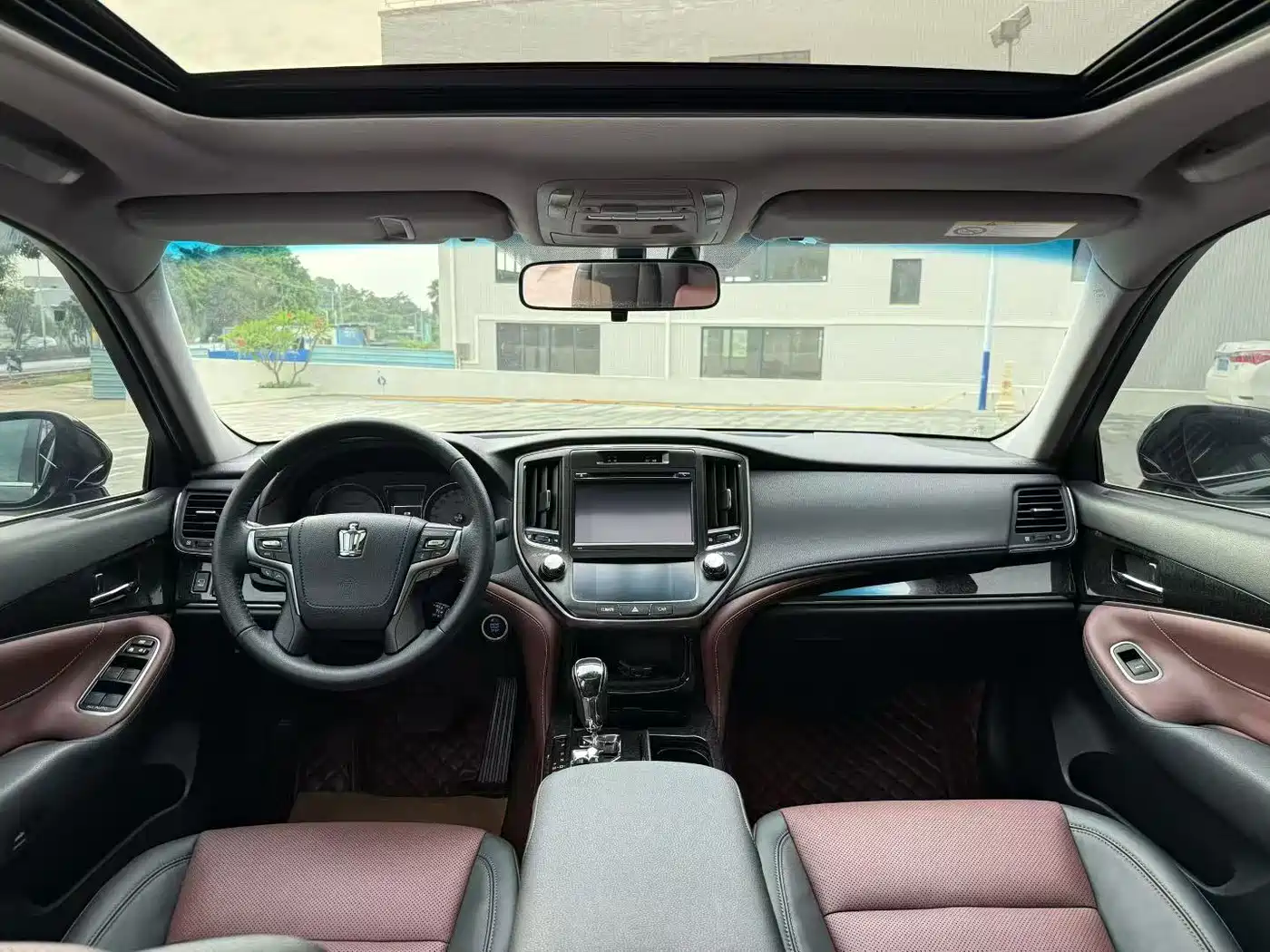 Toyota Crown 2018 2.0T Sport Edition фото 5