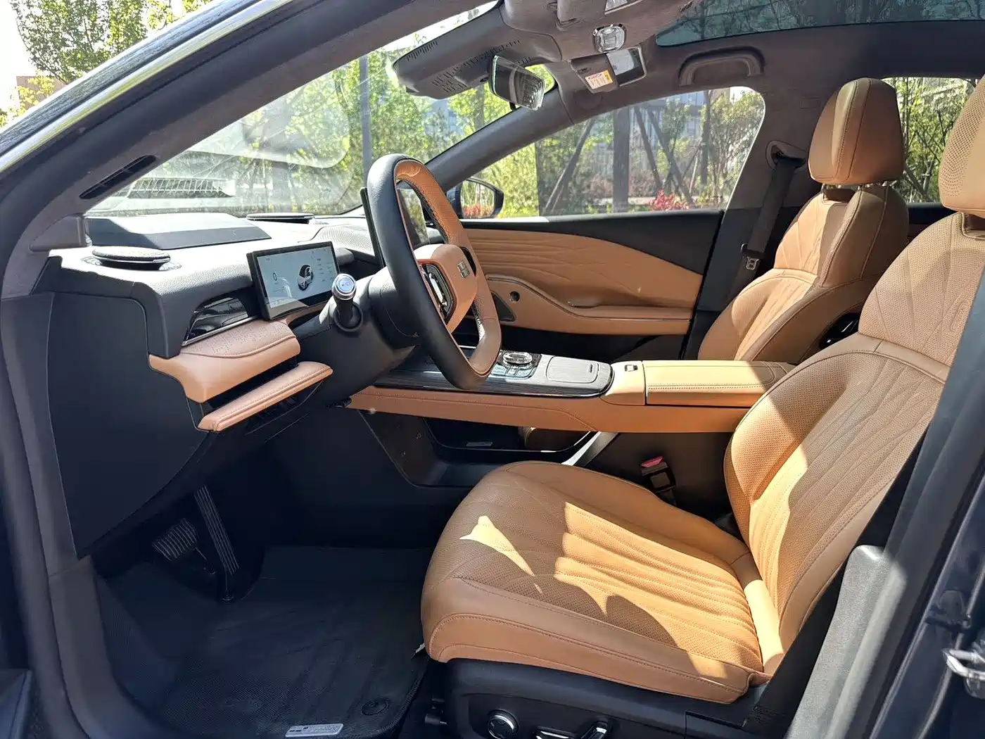 Geely Galaxy Galaxy Xingyao 8 2025 130km EM-P Starship Edition фото 5
