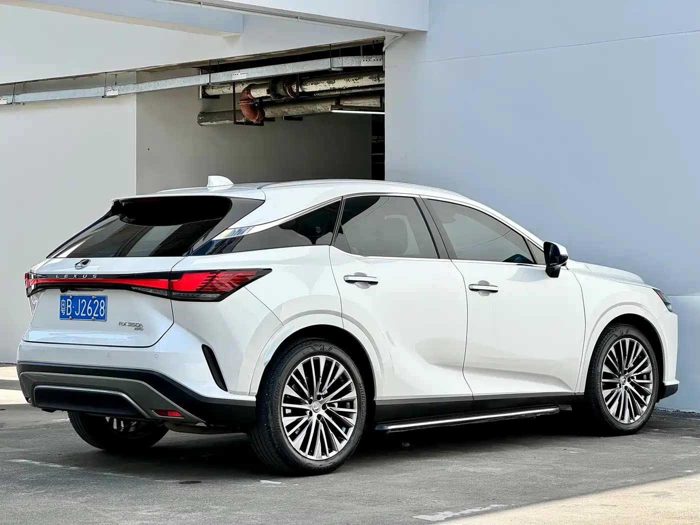 Lexus RX 2023 350h 4WD Pure Edition фото 15
